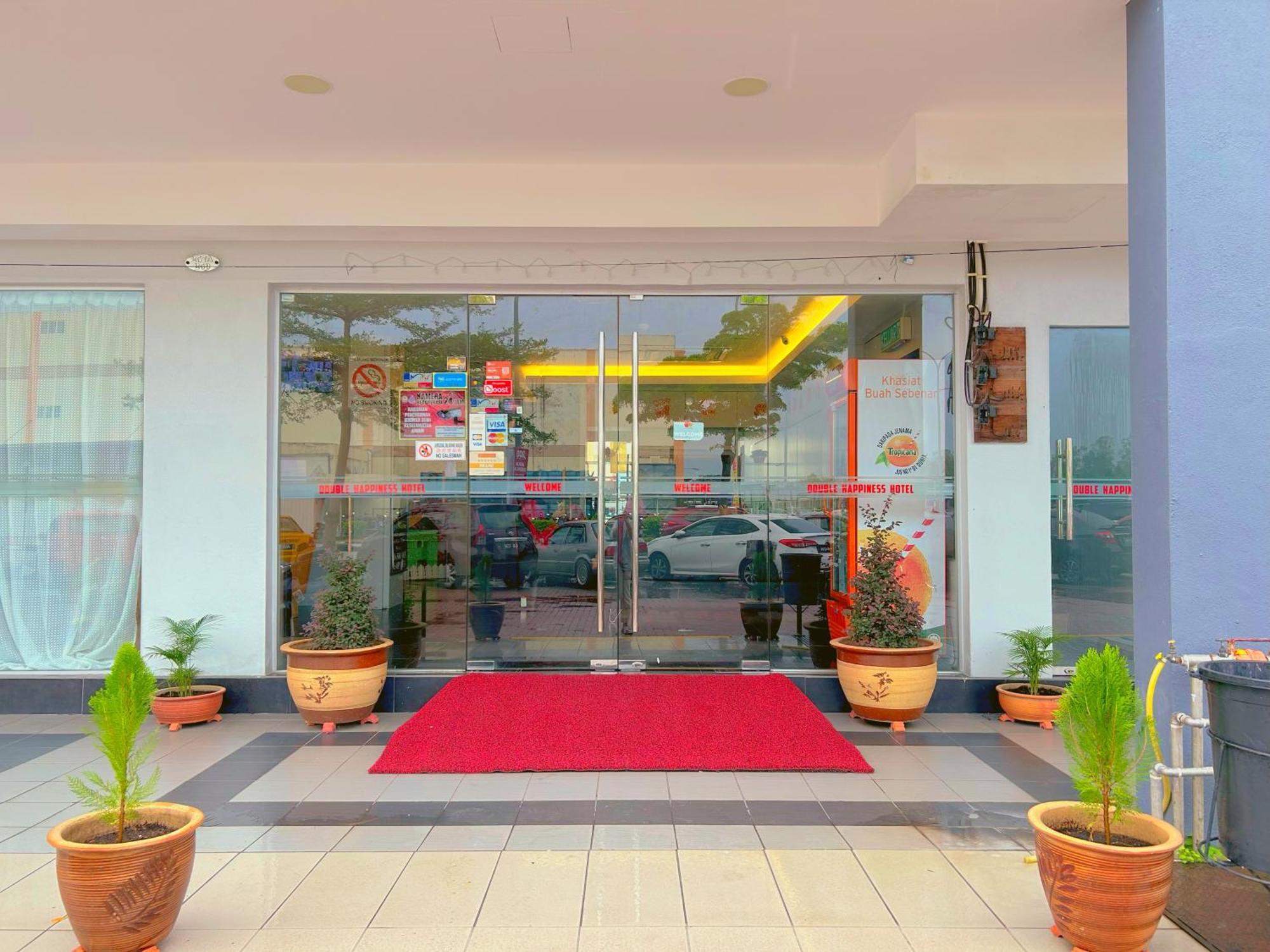 Double Happiness Hotel Sitiawan Exterior foto